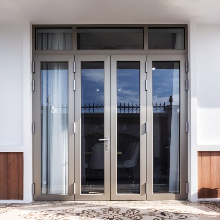 Cửa đi mở quay AGL Luxury